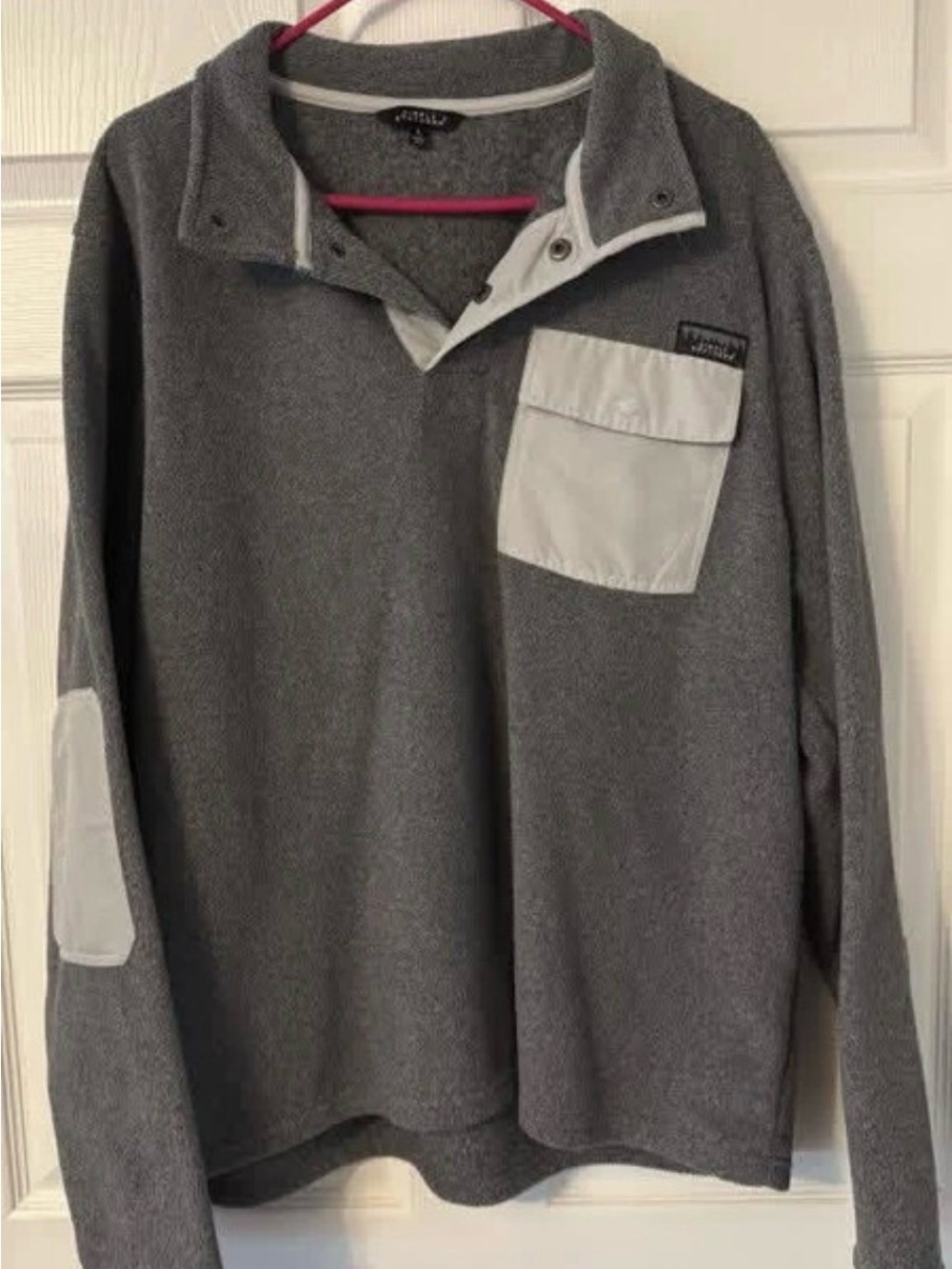 Simply Southern Men’s Gray Fleece Pullover with Light Gray Chest Pocket